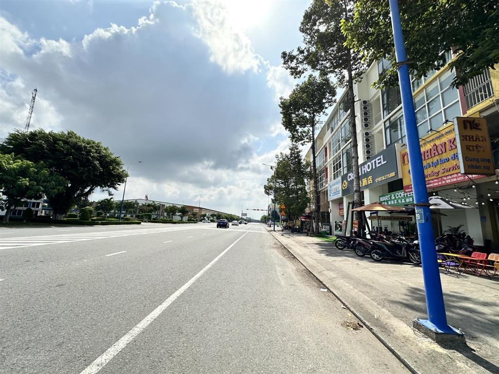 Bán nhà mặt tiền võ nguyên giáp đối diện ngân hàng acb, kế bên siêu thị aeon mall, cổng vsip2