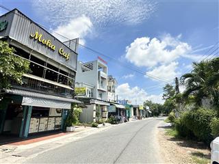 Thủ dầu một, phú mỹ, mặt tiền kinh doanh. gần chợ, gần trường. dân cực kỳ phát triển. 5x30 tc 100m2