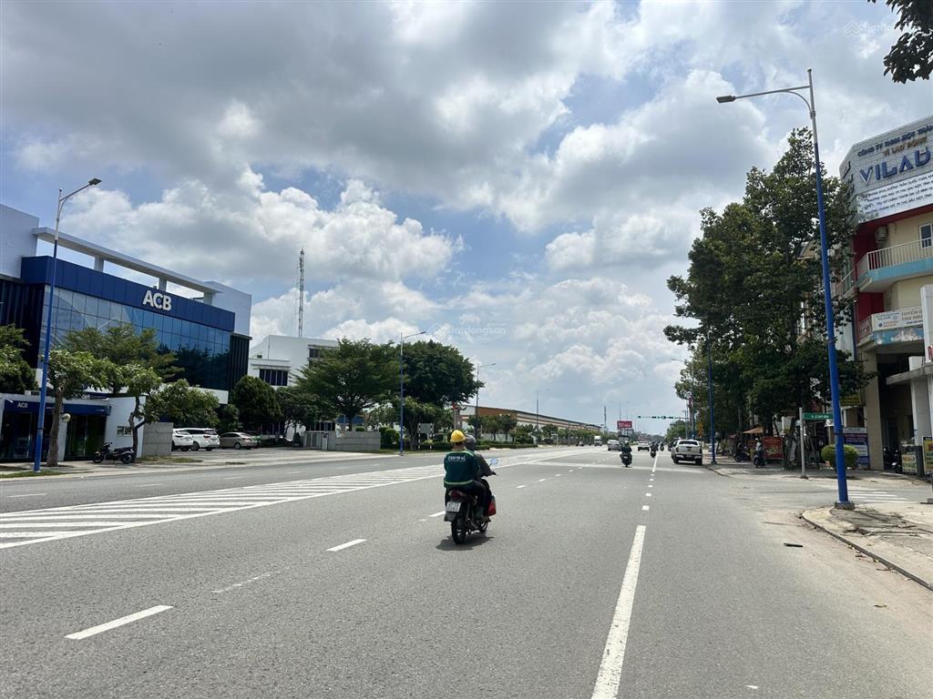 Bán nhà mặt tiền võ nguyên giáp thành phố mới, đối diện ngân hàng acb, kế bên aeon mall, visip2