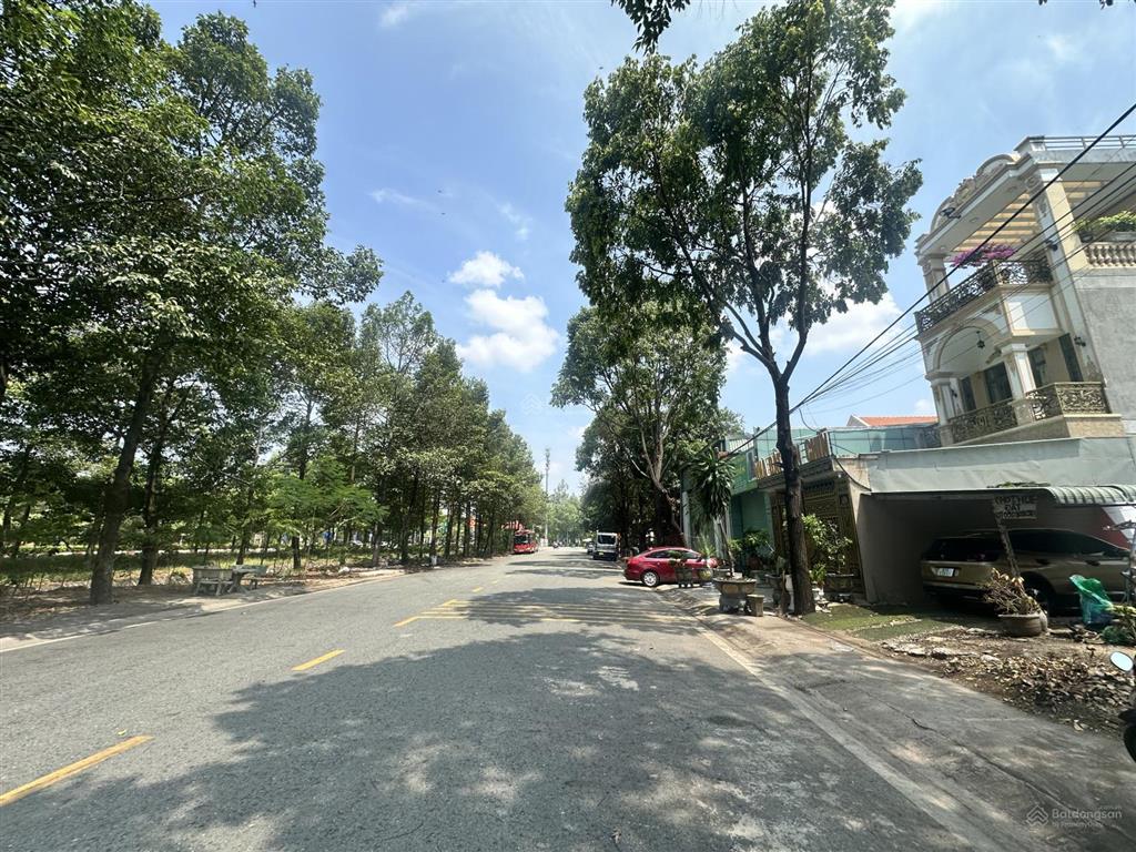 Bán đất kế bên ga metro, vòng xoay chu văn an thành phố mới đối diện trường nguyễn khuyến, tttm