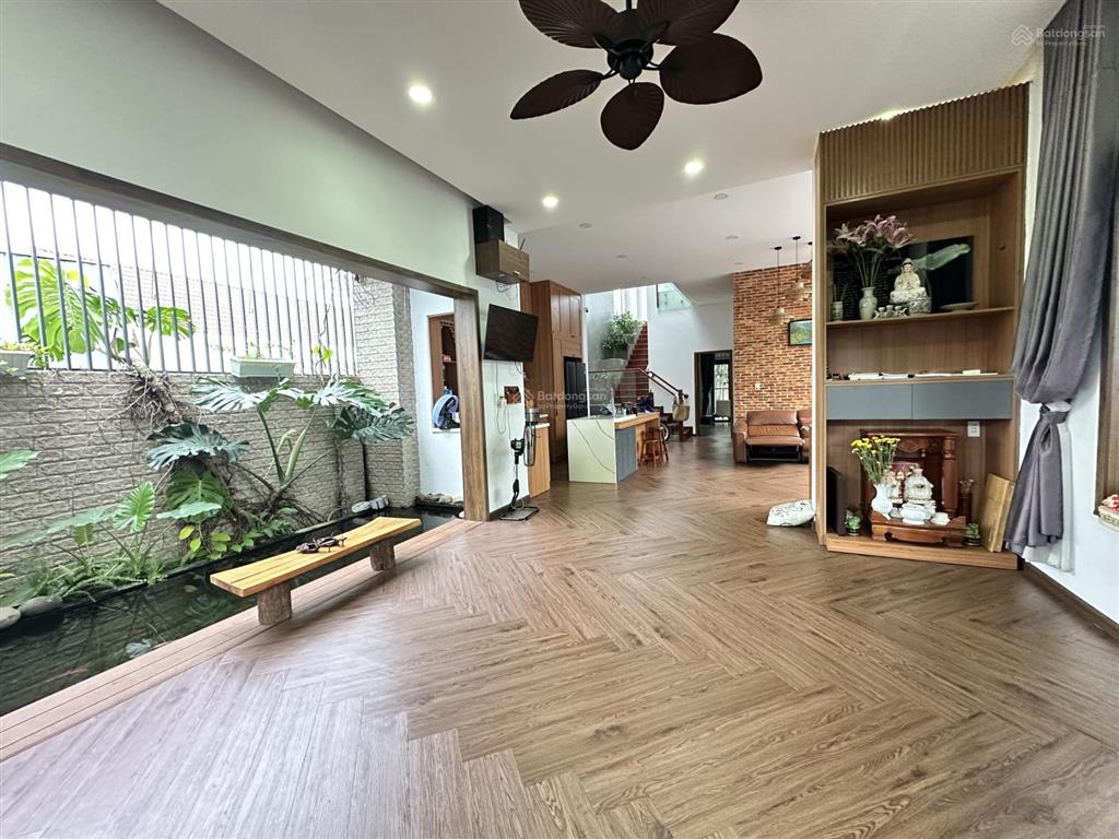 Bán căn villa tại phường phú mỹ sát bên huỳnh văn lũy thành phố mới, thiết kế thoáng đẹp. hiện đại