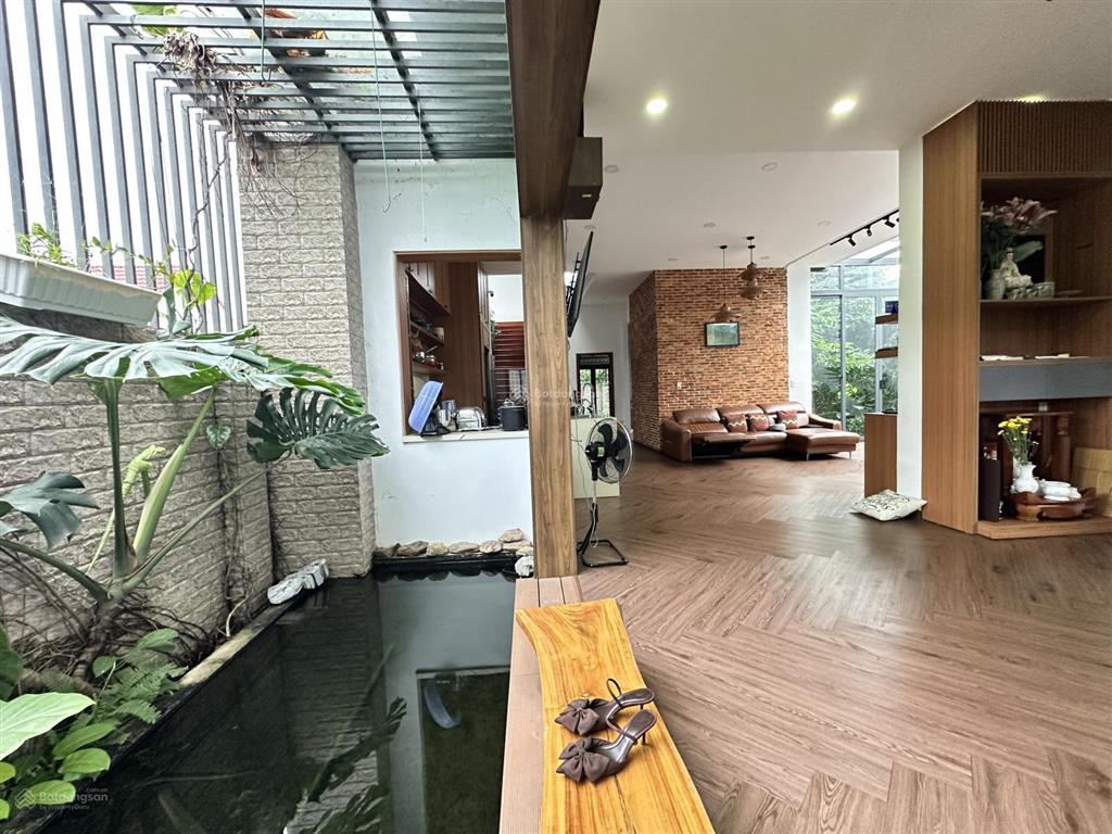 Bán căn villa tại phường phú mỹ sát bên huỳnh văn lũy thành phố mới, thiết kế thoáng đẹp. hiện đại