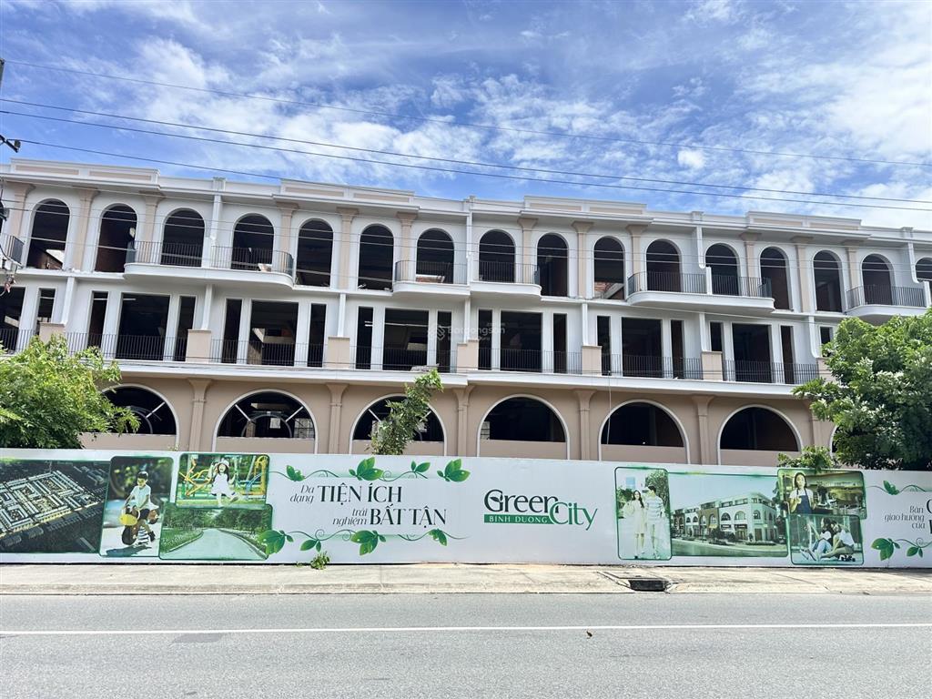 Bán nhà phố thương mại green city dự án mới, đối diện trường quốc tế vietsing, gần siêu thị aeon