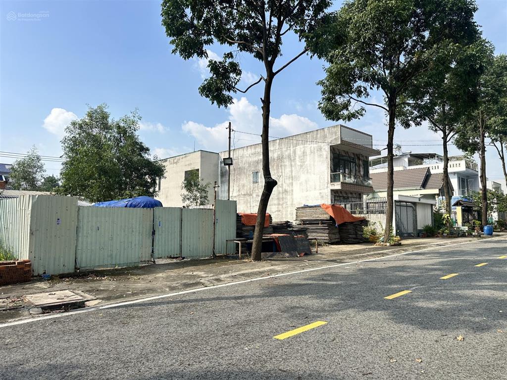 Bán đất kế bên toà án, siêu thị aeon mall, công viên 75ha, đại học quốc tế. khu dân trí cao giá tốt