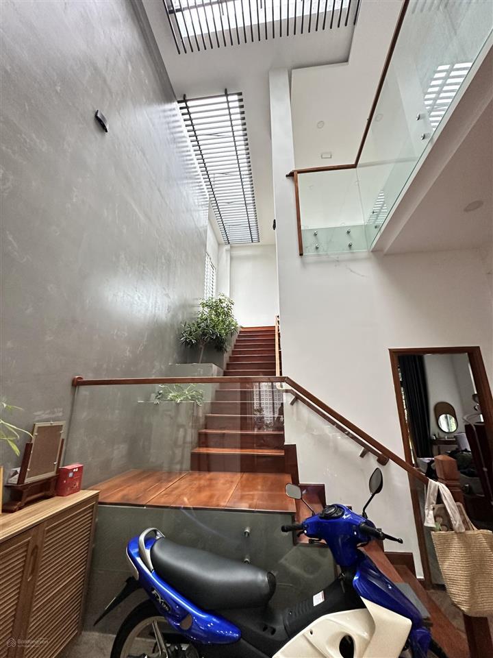 Bán villa đẹp tại phường phú mỹ thủ dầu một, cách siêu thị aeon mall 3km, gần chợ phú mỹ, trường th