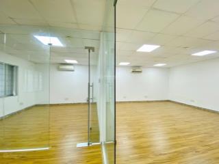 "rẻ nhất" 110m2 290k/m2 đã gồm pql  văn phòng cho thuê quận 1  ngăn sẵn 3 phòng  free ngoài giờ