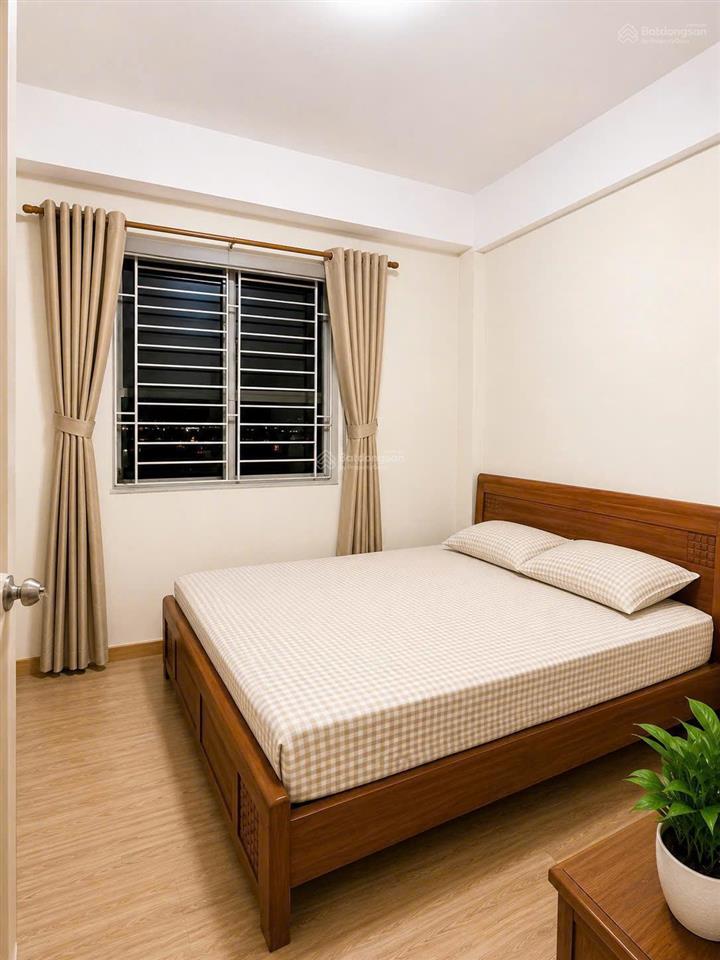 Bán gấp 4,65tỷ, 81m2, view đẹp căn góc ct5 kđt xa la, gần yên xá