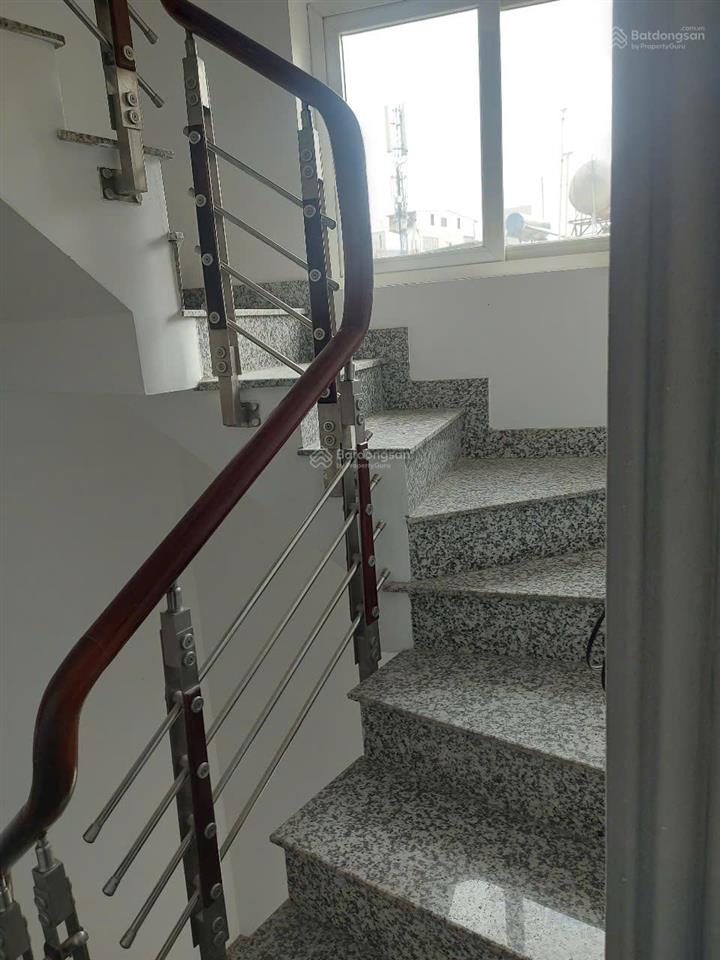 Cho thuê ngay tầng 5 văn phòng đẹp giá tốt mặt tiền phạm ngọc thạch, q. 3