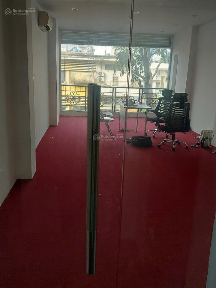 Cho thuê ngay tầng 5 văn phòng đẹp giá tốt mặt tiền phạm ngọc thạch, q. 3