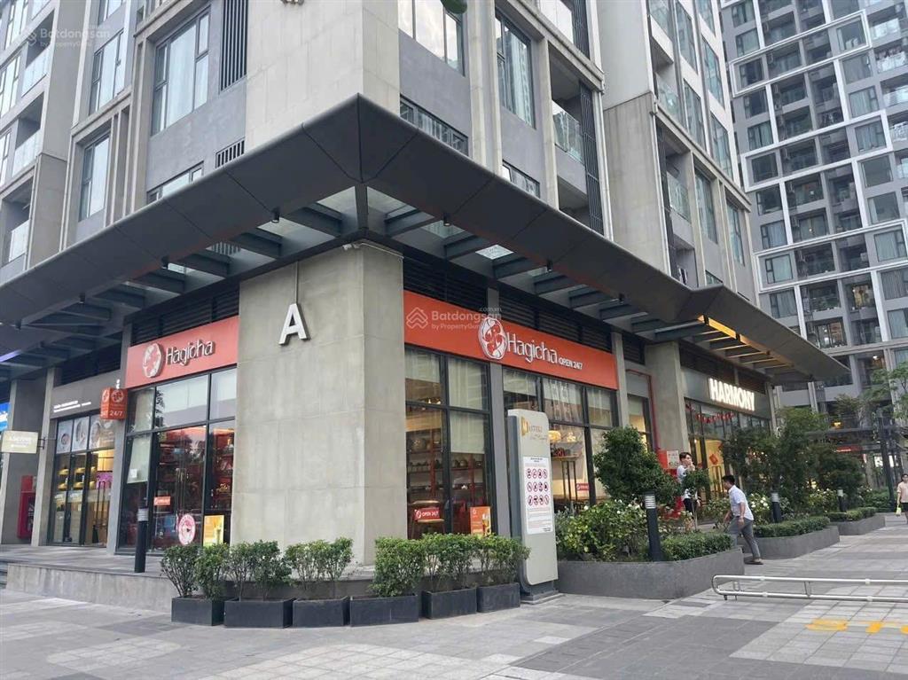 Cho thuê shophouse chân đế sát sảnh 2 toà sảnh đối nhau 4.000 cư dân