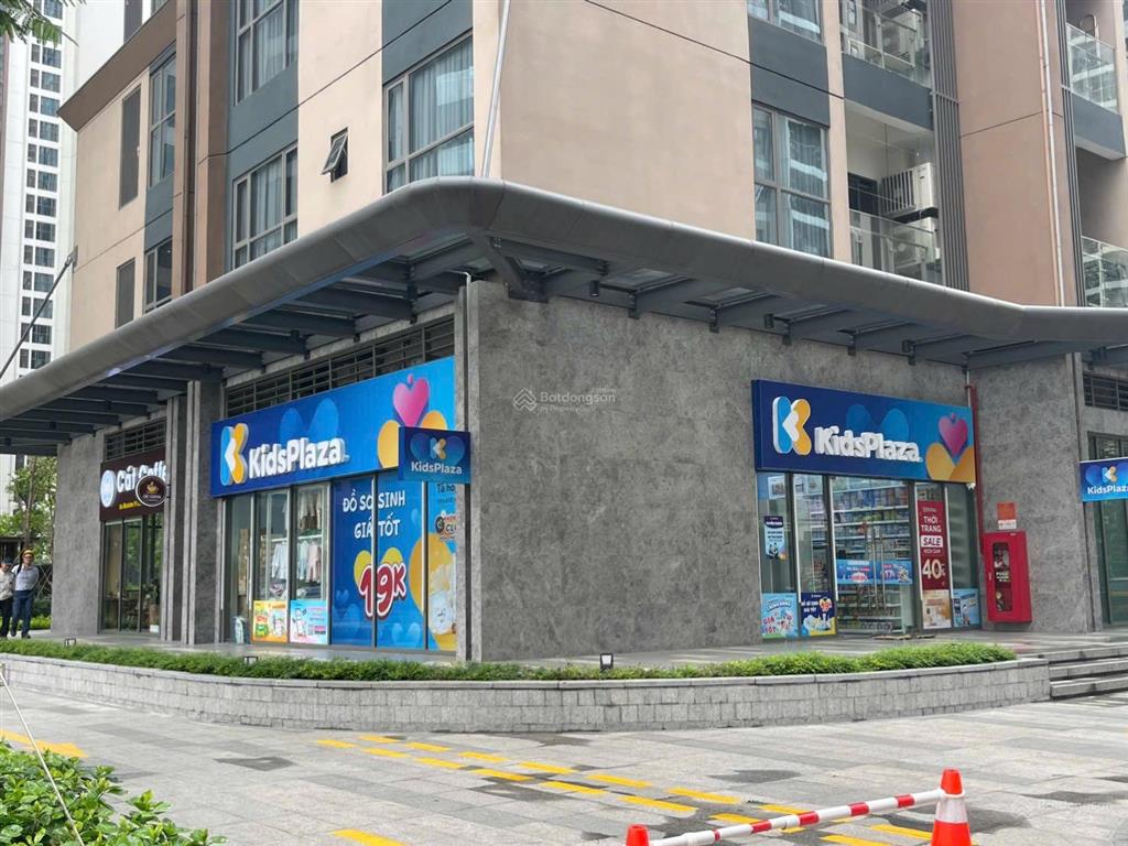 Bán căn shophouse góc mặt sảnh sổ lâu dài dòng tiền 70tr/tháng