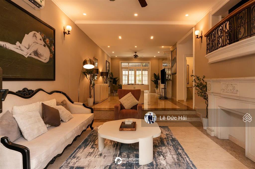 Vip ! cho thuê biệt thự 6pn trang bị nội thất cao cấp trung tâm phú mỹ hưng. xem nhà ngay hôm nay