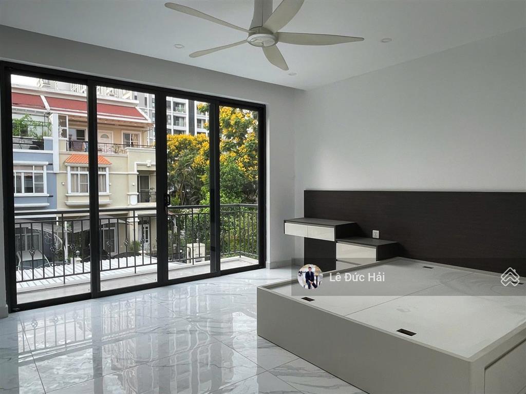 Giá tốt pmh! chỉ 52 triệu/tháng cho thuê ngay biệt thự liên kế 4 phòng ngủ full nội thất
