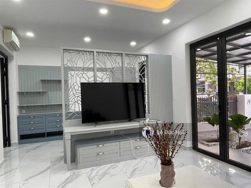 Giá tốt pmh! chỉ 52 triệu/tháng cho thuê ngay biệt thự liên kế 4 phòng ngủ full nội thất