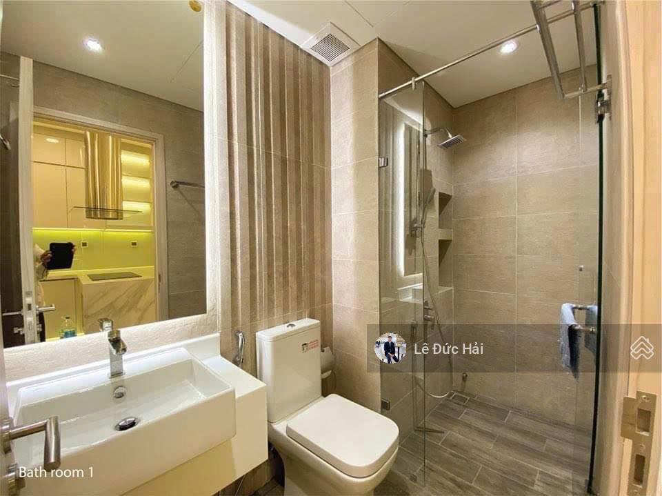 Cho thuê 2pn midtown diện tích 105 m2 có sân vườn hiếm có giá chỉ 26 triệu/tháng .  0902 244 ***