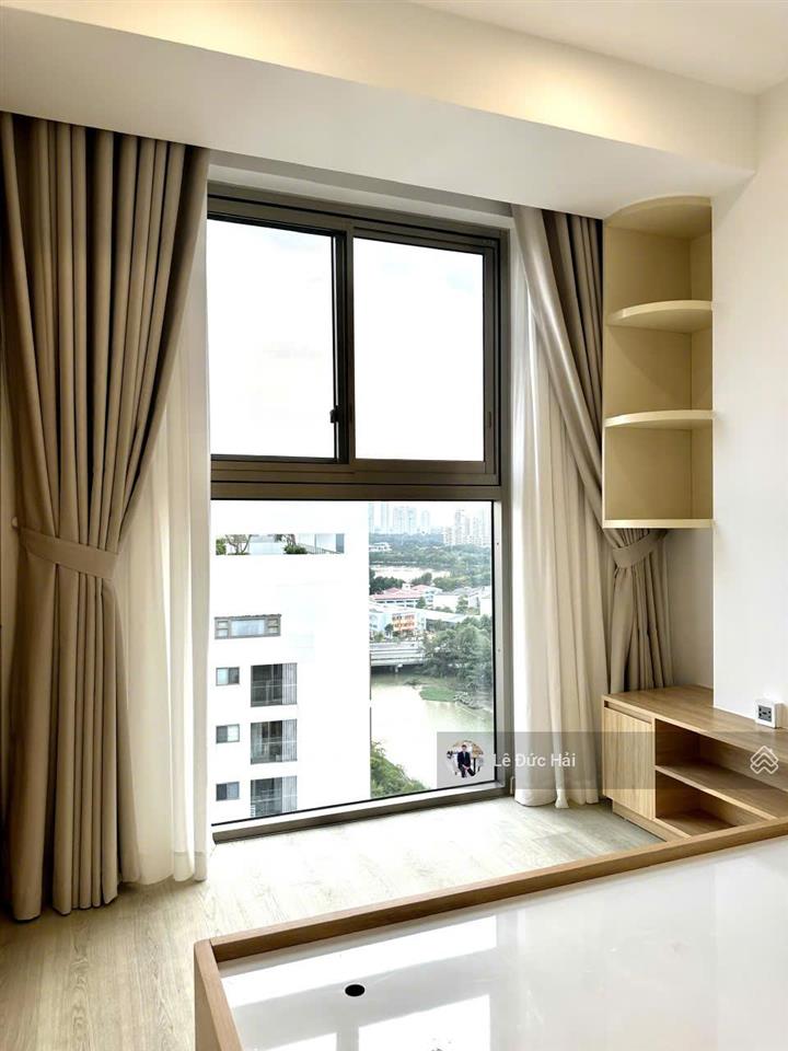 Rẻ nhất midtown! 3pn mới làm nội thất xong cần cho thuê giá tốt chỉ 35 triệu/ tháng .  0902 244 ***
