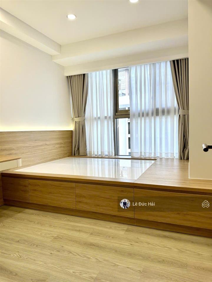 Rẻ nhất midtown! 3pn mới làm nội thất xong cần cho thuê giá tốt chỉ 35 triệu/ tháng .  0902 244 ***