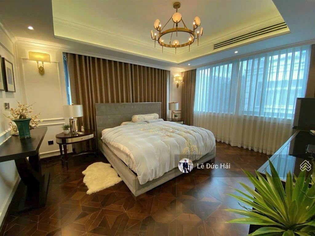 Biệt thự đơn lập nhà đẹp cao cấp 4pn có hồ cá cho thuê, giá chỉ 110 triệu/tháng, vào ở ngay
