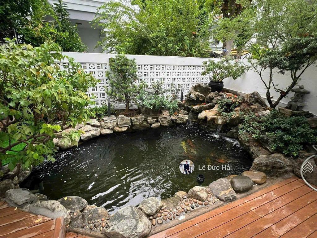 Biệt thự đơn lập nhà đẹp cao cấp 4pn có hồ cá cho thuê, giá chỉ 110 triệu/tháng, vào ở ngay