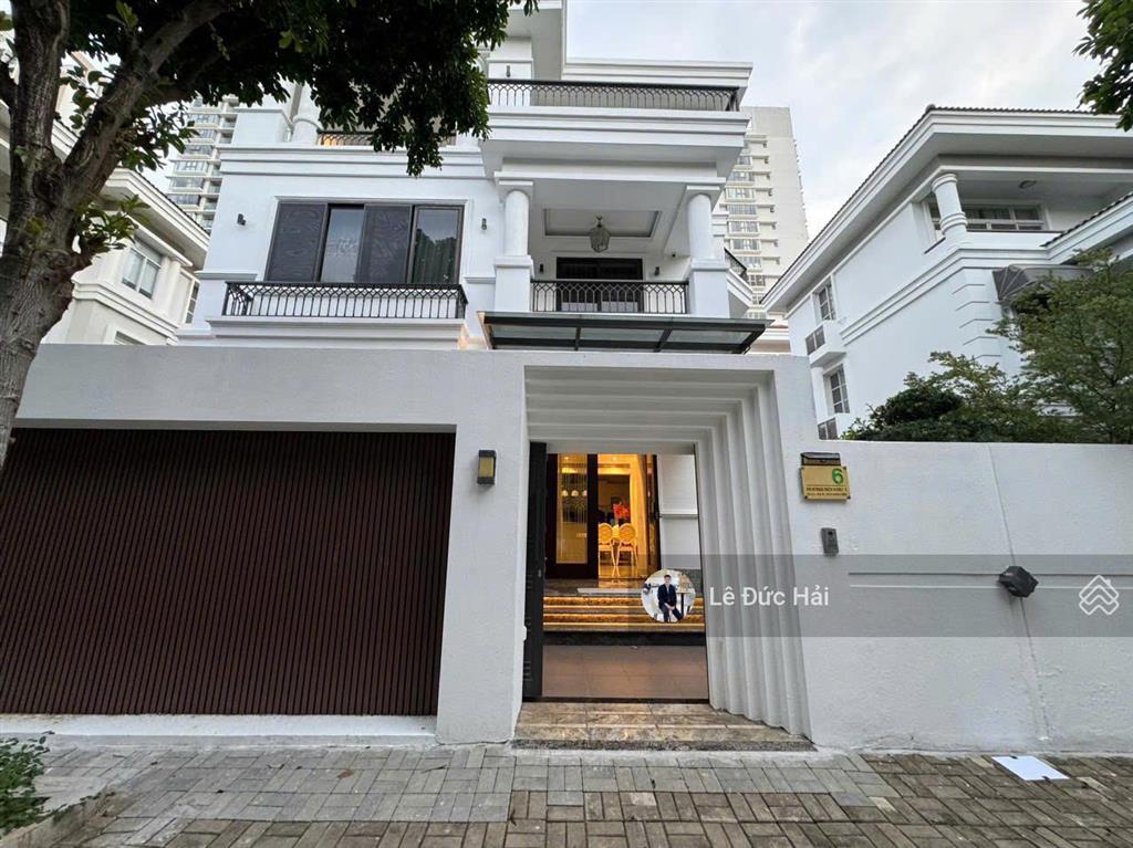 Biệt thự đơn lập nhà đẹp cao cấp 4pn có hồ cá cho thuê, giá chỉ 110 triệu/tháng, vào ở ngay