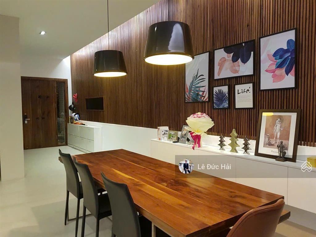Biệt thự liên kế nhà đẹp 4 phòng ngủ cho thuê giá 50 triệu/tháng.  0902 244 ***
