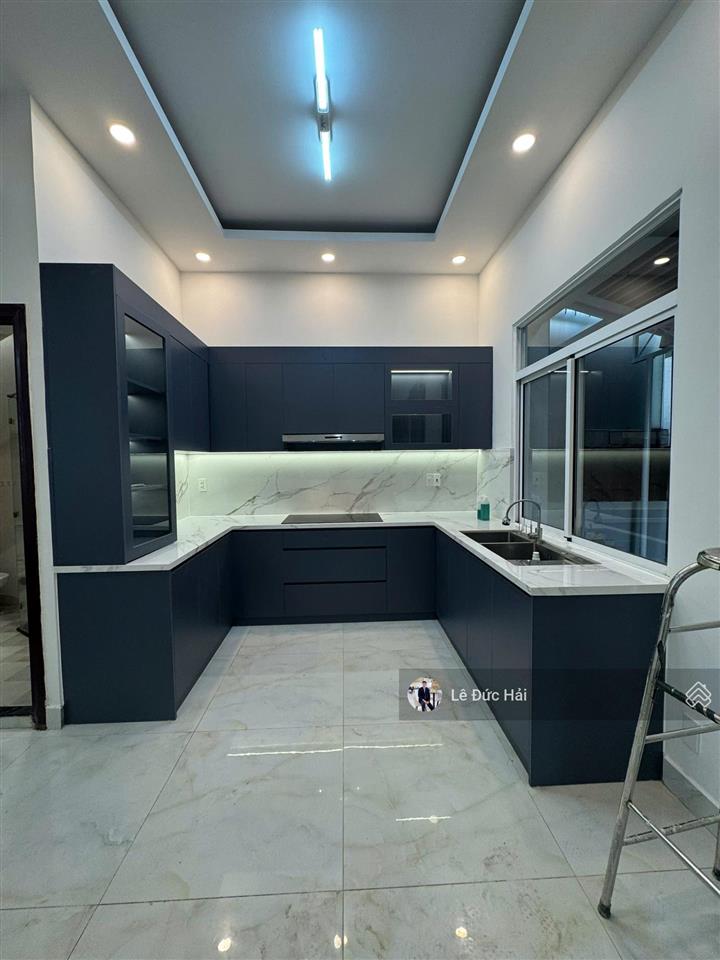 Giá rẻ thị trường ! 40 triệu / tháng cho thuê biệt thự mới sơn sửa lại bao gồ 4 phòng ngủ
