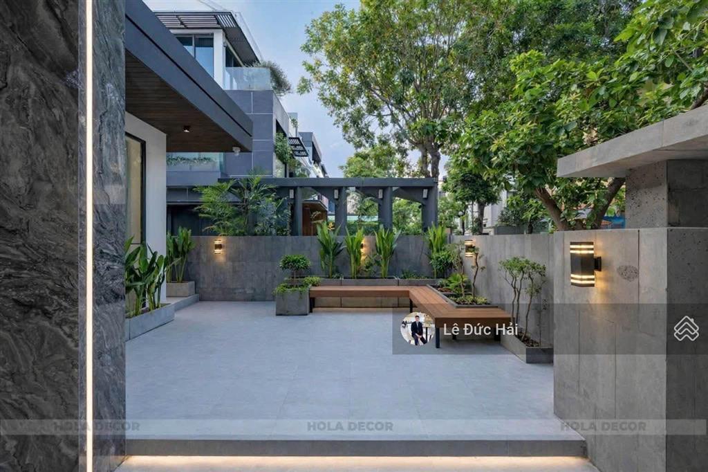 Vip cho thuê  biệt thự song lập luxury phú mỹ hưng 4pn mới 100% có thang máy.  xem nhà ngay