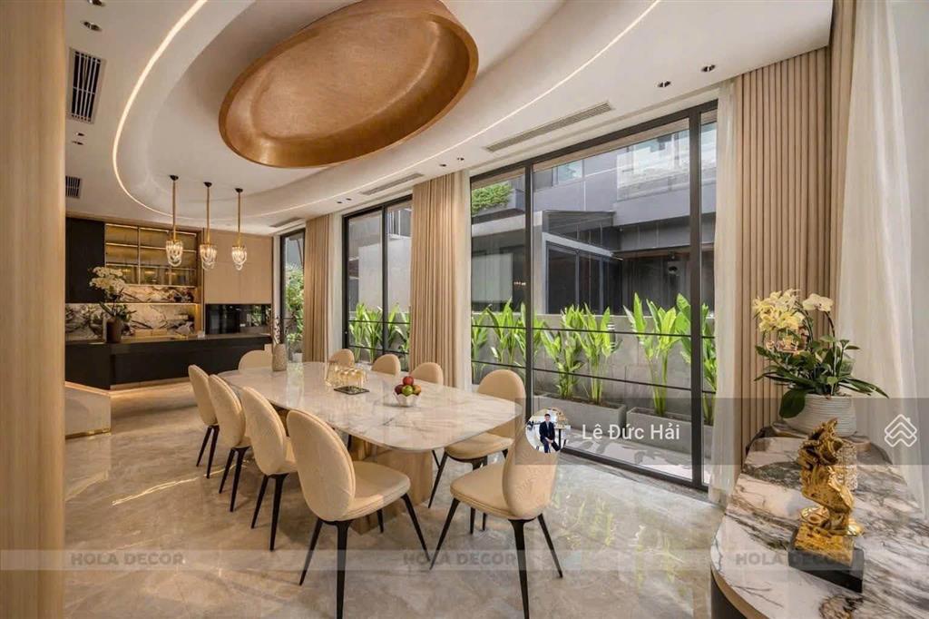 Vip cho thuê  biệt thự song lập luxury phú mỹ hưng 4pn mới 100% có thang máy.  xem nhà ngay