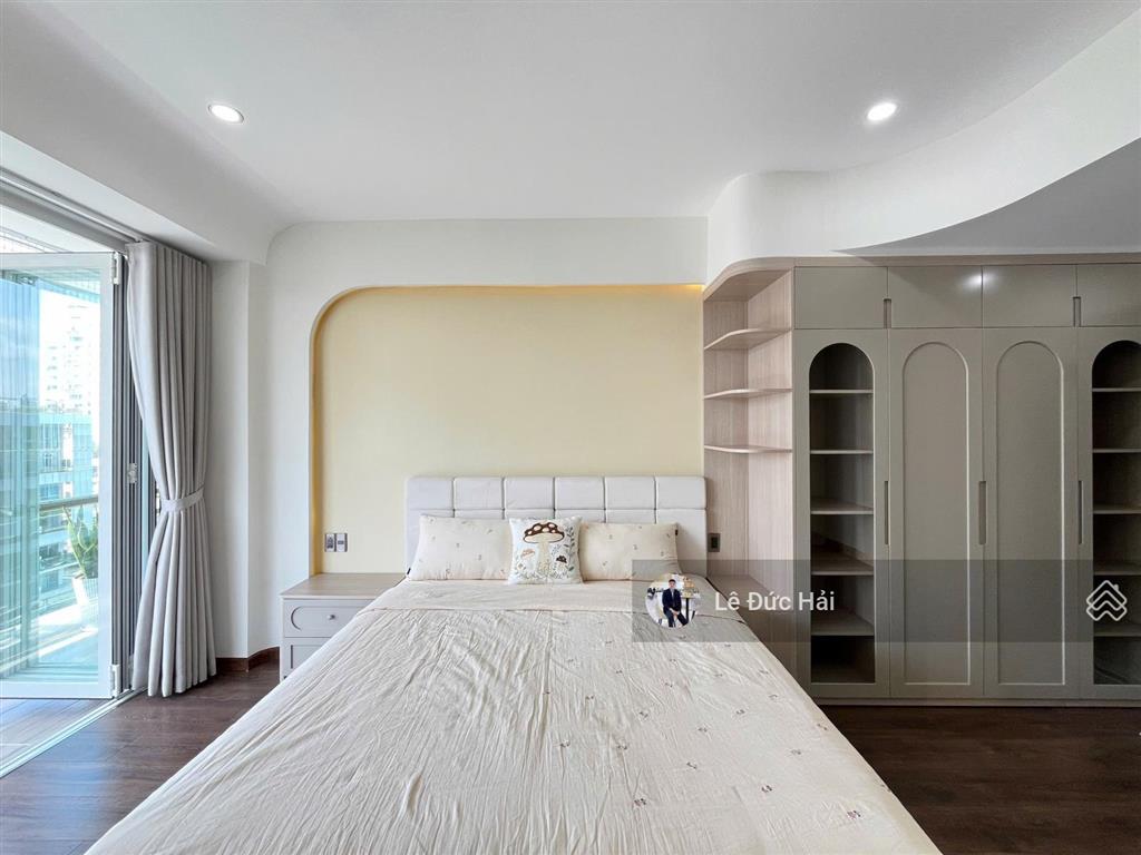 Cho thuê 3pn garden plaza nội thất đẹp diện tích 141 m2 (ban công dài miên man) giá chỉ 48 triệu/th