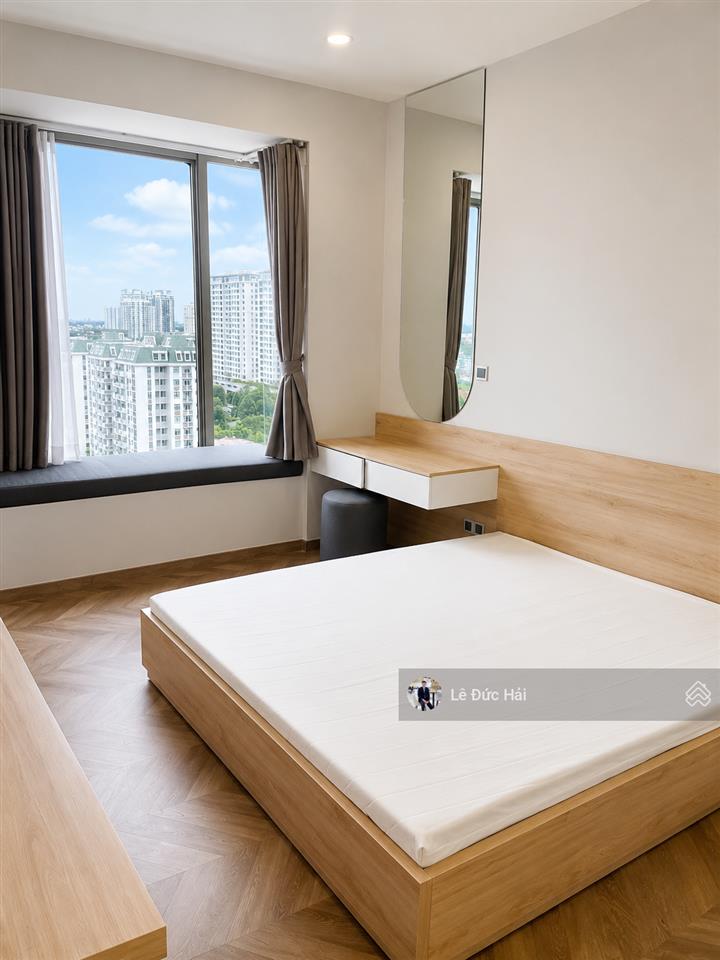 Cho thuê căn hộ 2pn midtown  nội thất cao cấp view biệt thự  tầng cao thoáng mát.  0902 244 ***