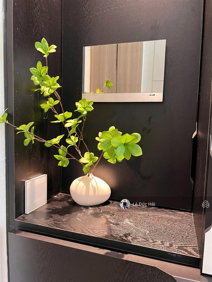 Cho thuê 2pn midtown nội thất cao cấp (có ô xe)  tầng cao thoáng mát  anh chị quan tâm 