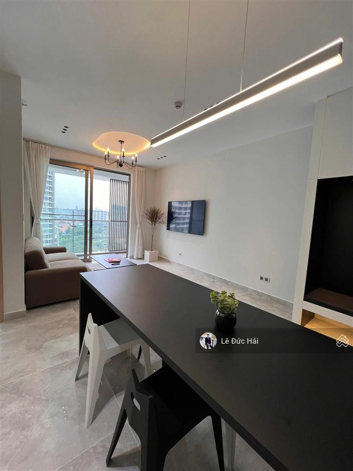 Cho thuê 2pn midtown nội thất cao cấp (có ô xe)  tầng cao thoáng mát  anh chị quan tâm 