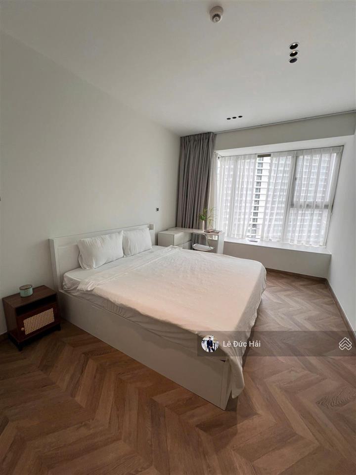 Cho thuê 2pn midtown nội thất cao cấp (có ô xe)  tầng cao thoáng mát  anh chị quan tâm 