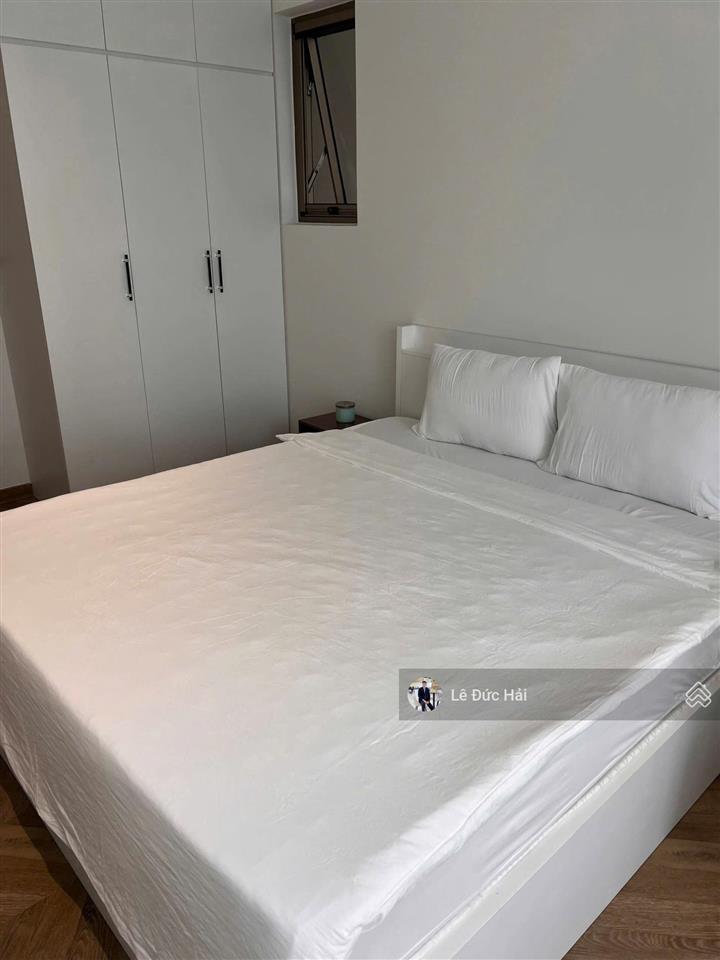 Cho thuê 2pn midtown nội thất cao cấp (có ô xe)  tầng cao thoáng mát  anh chị quan tâm 