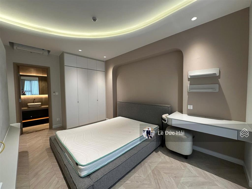 Cam kết tt chính xác 2pn the antonia nội thất cao cấp  căn góc 89 m2 (ô xe hầm) cho thuê