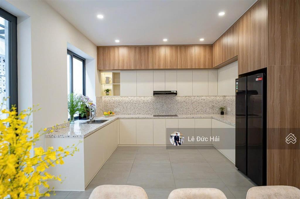 Siêu đẹp  cho thuê biệt thự 5pn nội thất đẹp mặt tiền đường lớn vừa ở vừa làm văn phòng công ty