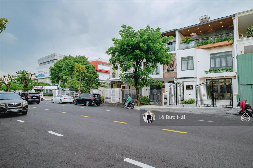 Siêu đẹp  cho thuê biệt thự 5pn nội thất đẹp mặt tiền đường lớn vừa ở vừa làm văn phòng công ty