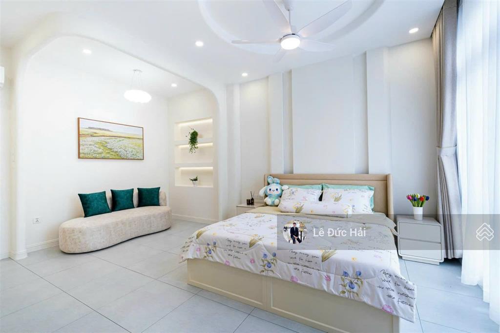 Siêu đẹp  cho thuê biệt thự 5pn nội thất đẹp mặt tiền đường lớn vừa ở vừa làm văn phòng công ty