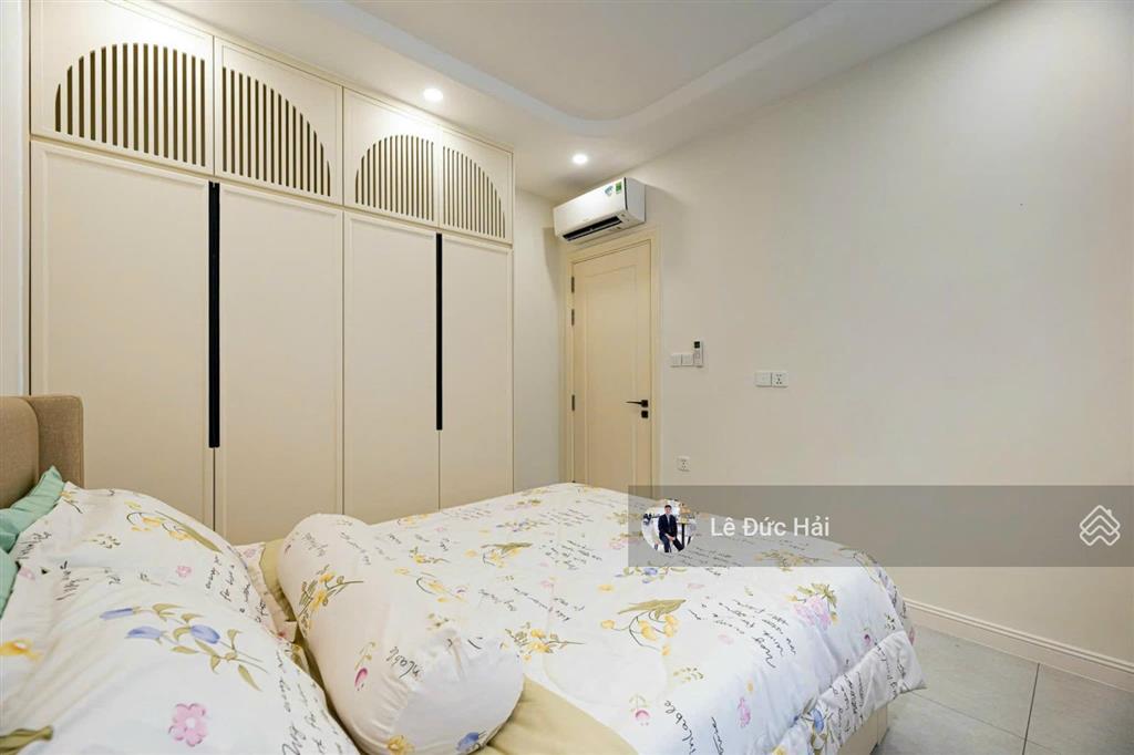 Siêu đẹp  cho thuê biệt thự 5pn nội thất đẹp mặt tiền đường lớn vừa ở vừa làm văn phòng công ty