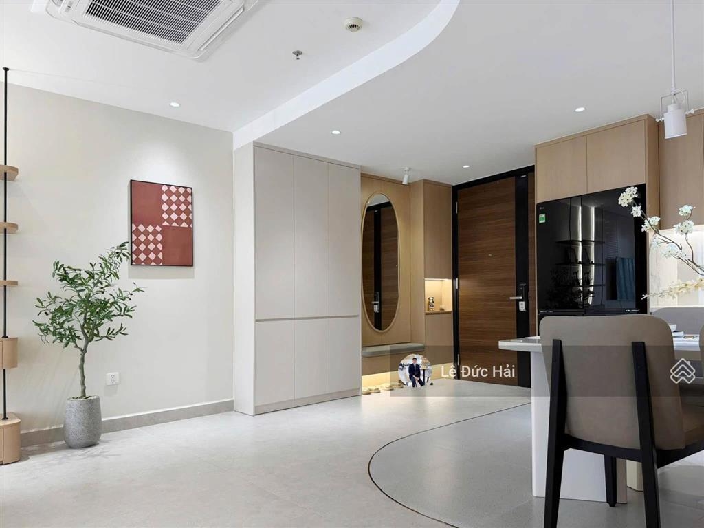 Vip  cho thuê 3pn midtown phú mỹ hưng nội thất cao cấp mới 100% 121m2. vào ở ngay