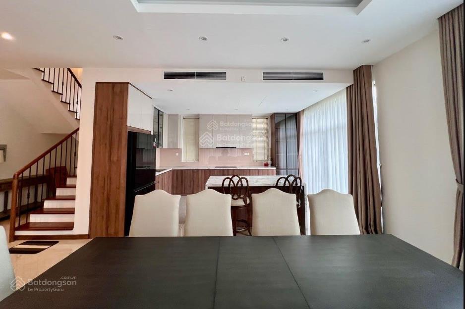Bán biệt thự gs nguyễn hữu thọ, nhà bè, dt 7x17m, giá bán 17 tỷ