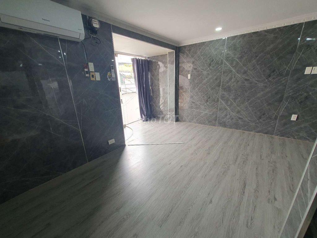 Cho thuê tầng Lầu1 (4,5×8) BùiĐTúy BTh,lối đi riêng,sân xe Ở,KD