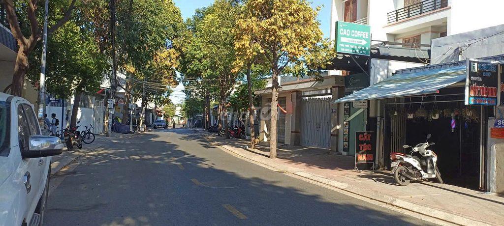 Bán nhà mặt tiền đường Bến Nôm, P Rạch Dừa, TP HCM