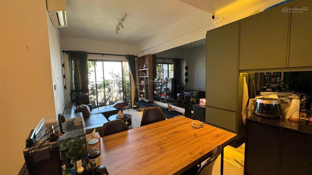 Cho thuê nhà đẹp the sun avenue  căn hộ 2 phòng ngủ 2wc, full nội thất sang trọng, ban công dài