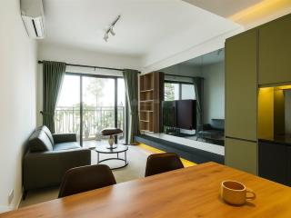 Cho thuê nhà đẹp the sun avenue  căn hộ 2 phòng ngủ 2wc, full nội thất sang trọng, ban công dài