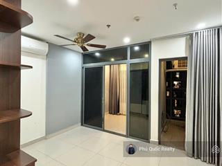 Cho thuê giá rẻ rainbow  vinhomes grand park 6 triệu 2 phòng ngủ 2wc  nội thất cơ bản, tủ quần áo