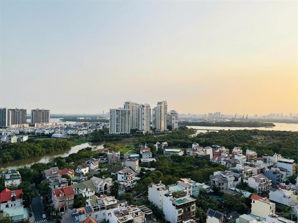 Cho thuê căn hộ 2 phòng ngủ  2wc, nội thất đẹp the sun avenue, full nội thất  view đẹp