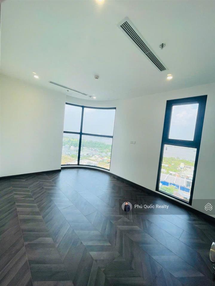 Rẻ chấn động 5.2 tỷ btp  bán 2 phòng ngủ 2wc ch cao cấp the beverly  view sông, vhgp