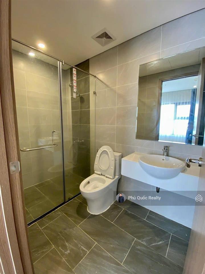 Bán rẻ nhất thị trường the origami  vhgp chỉ 2.95 tỷ, sổ hồng ch 2 phòng ngủ 2wc, bếp rèm