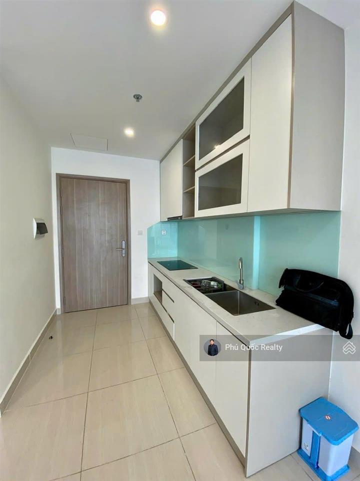 Bán rẻ nhất thị trường the origami  vhgp chỉ 2.95 tỷ, sổ hồng ch 2 phòng ngủ 2wc, bếp rèm